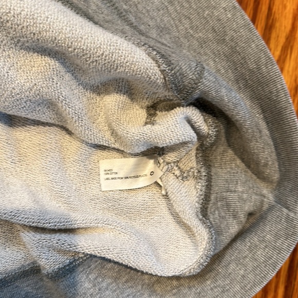 Gray Gap hoodie - Picture 3 of 3